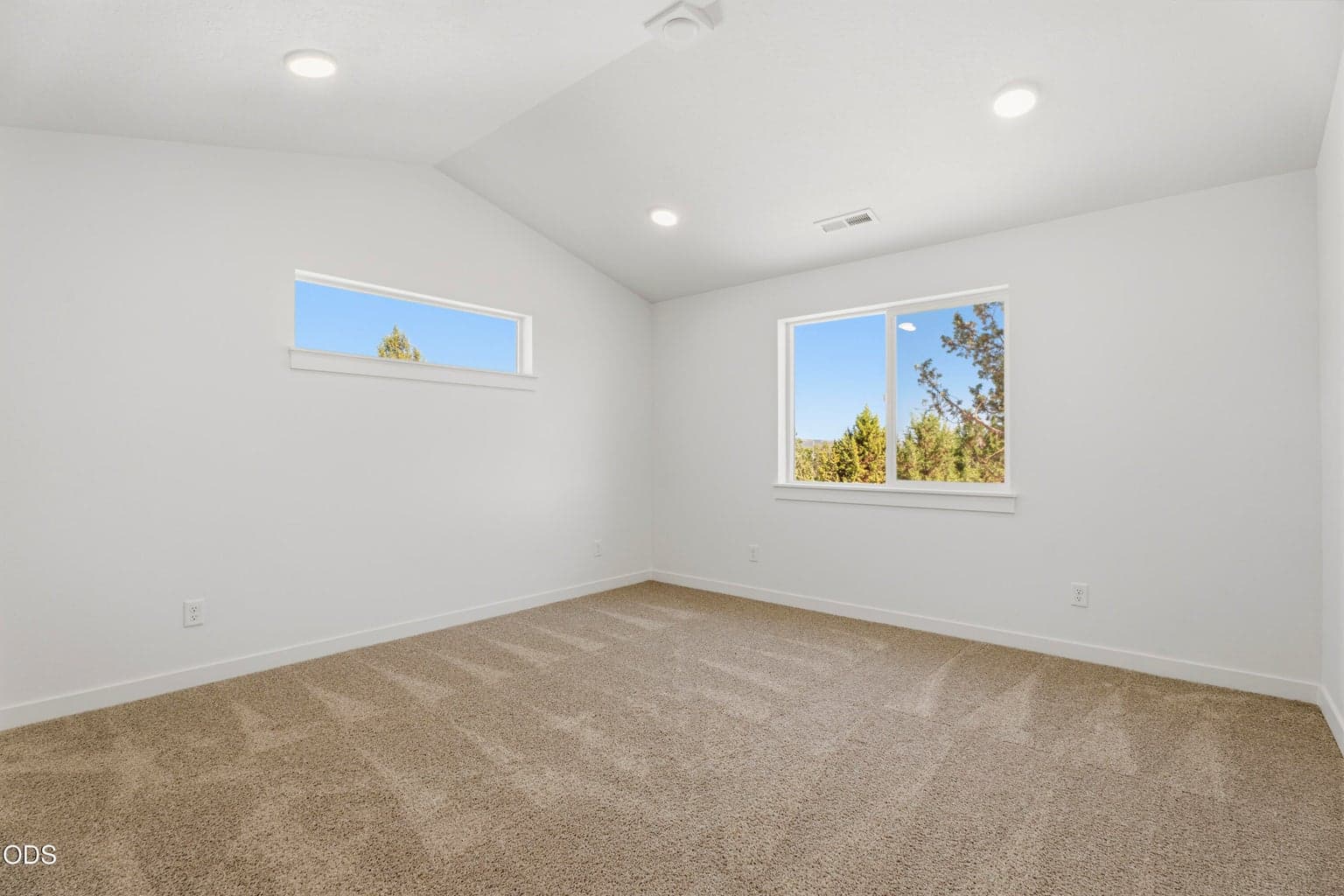 Photo of 6075 NW Elliott Street 22 of 63