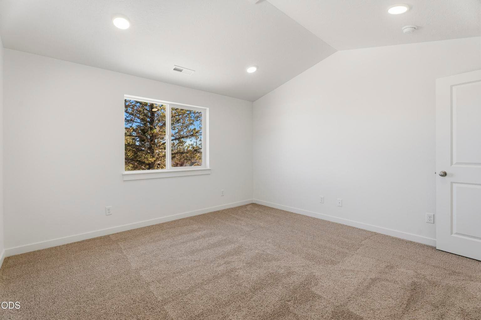 Photo of 6075 NW Elliott Street 23 of 63