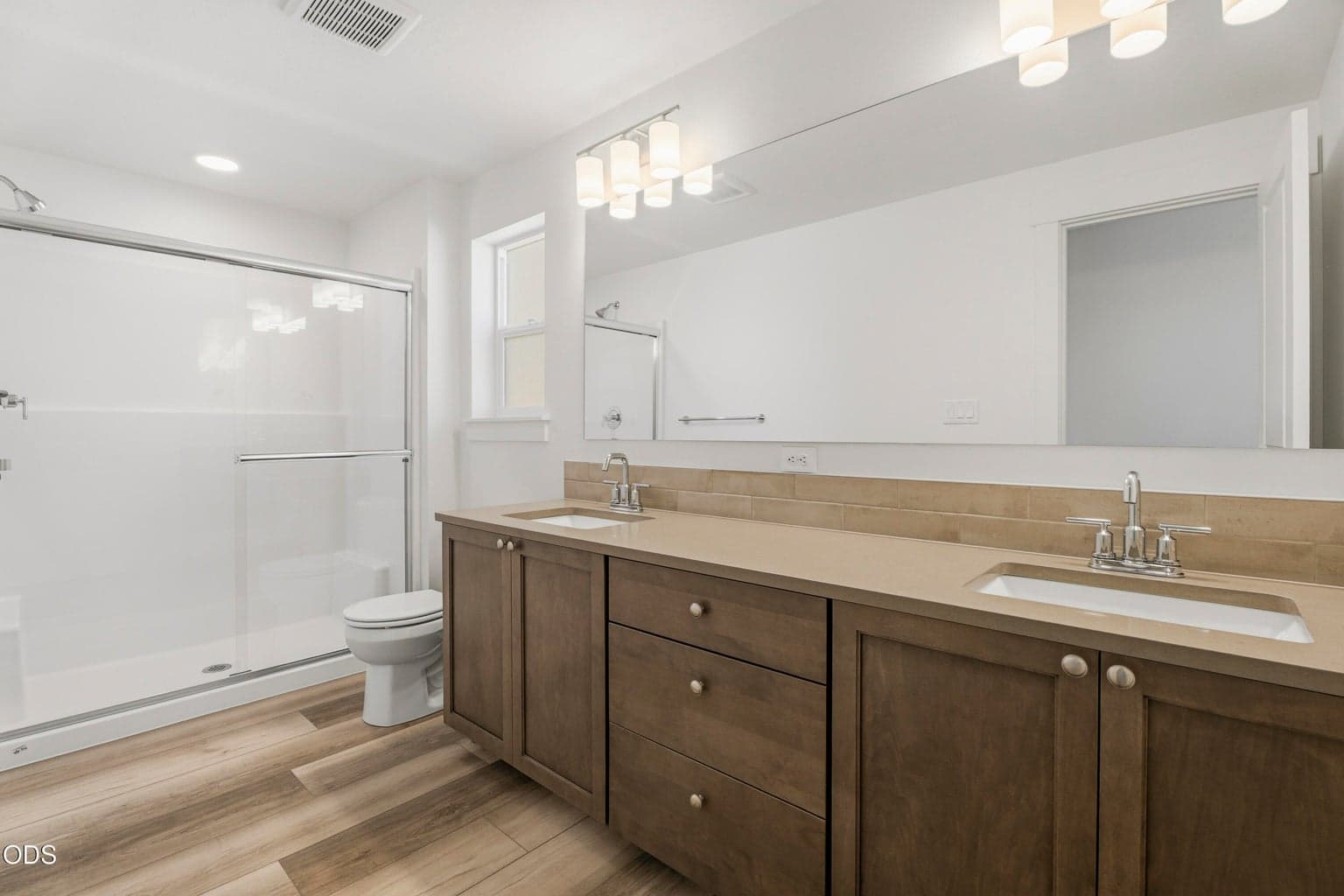 Photo of 6075 NW Elliott Street 26 of 63