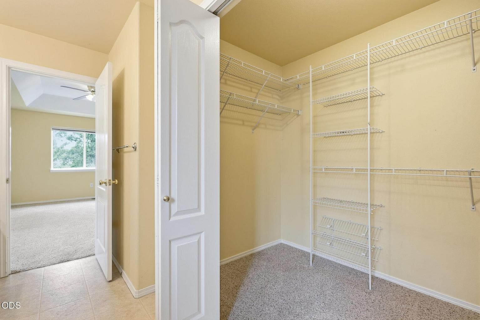 Photo of 592 NE Redwood Avenue 12 of 28