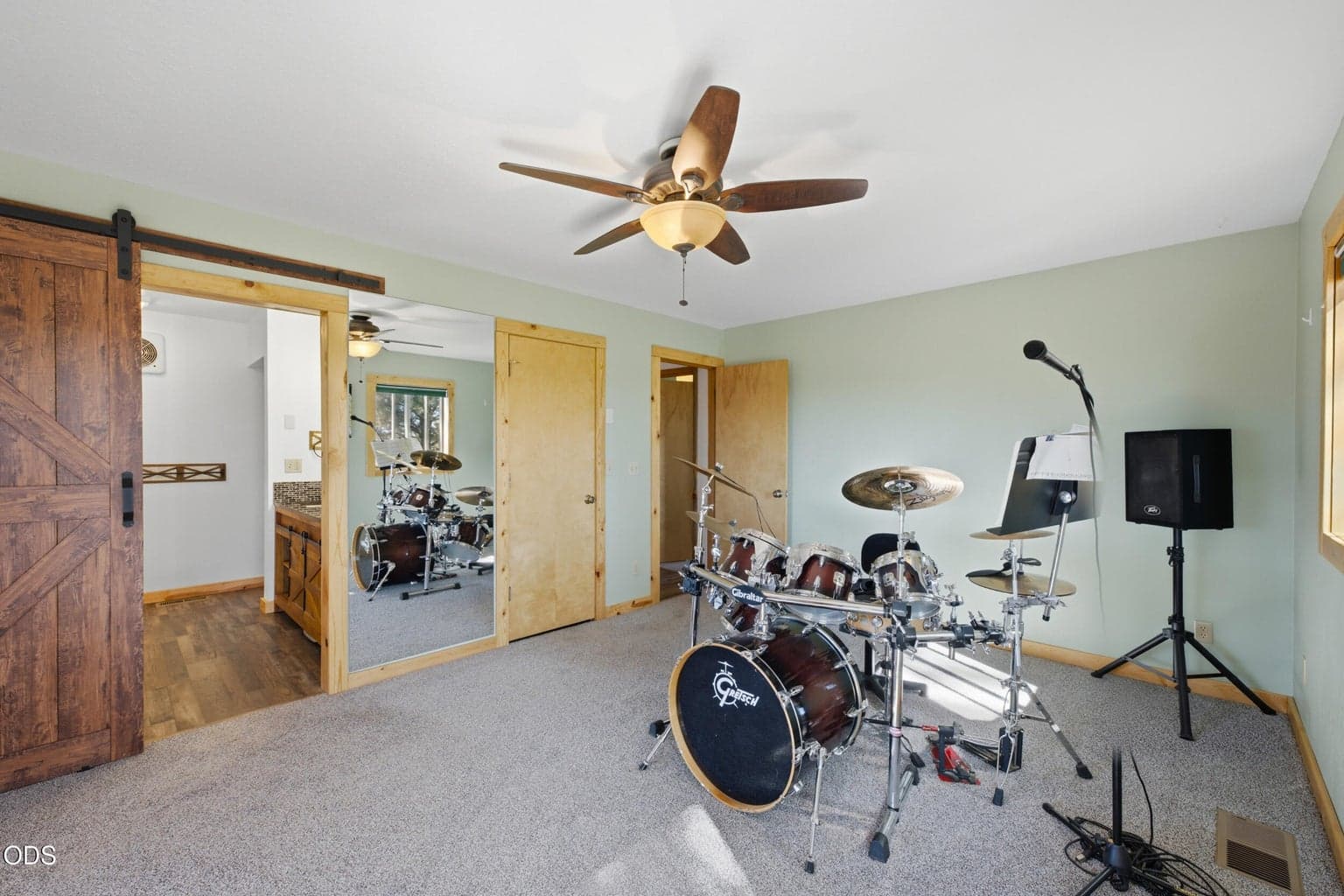 Photo of 16760 Doe Place 25 of 62