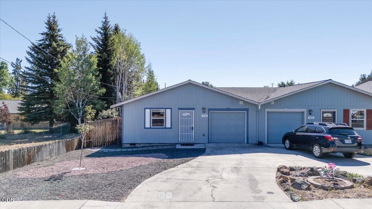 Photo of 2466 26th Street 2 of 25