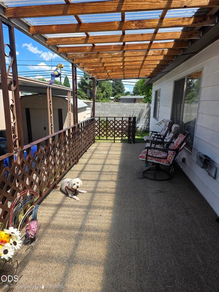Photo of 3500 Summers Lane 3 of 19