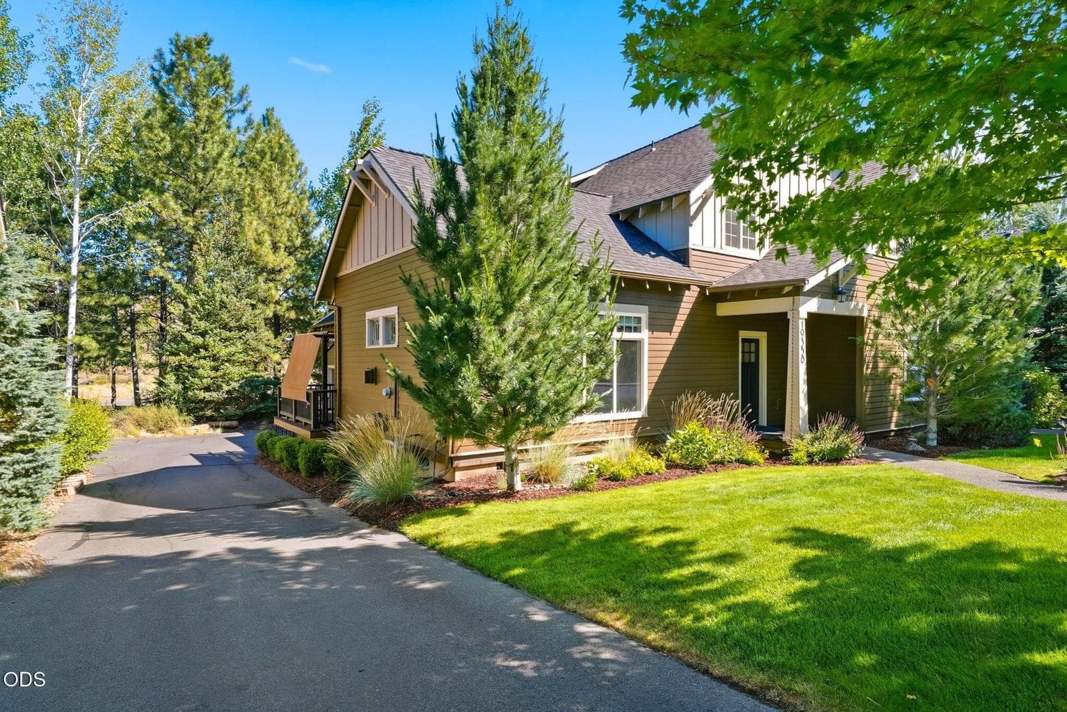 Low-maintenance living with HOA covering roof, exterior paint, landscaping & snow removal