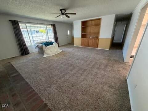 Photo of 6224 Winema Way 4 of 18