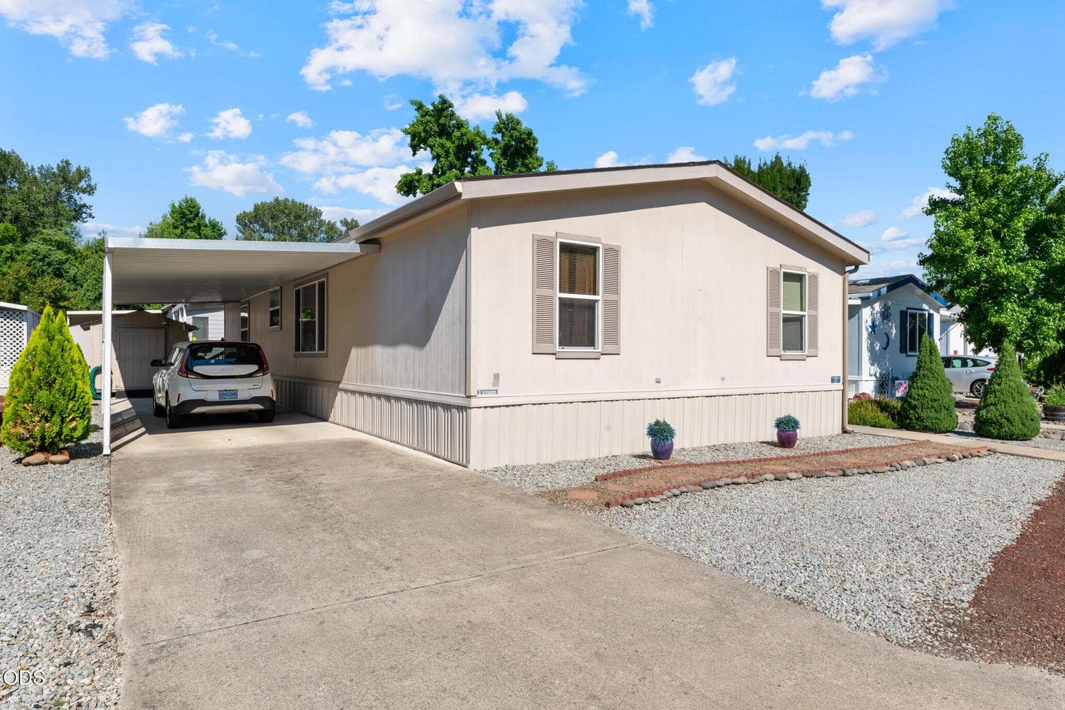 Photo of 21 Brophy Way 1 of 32