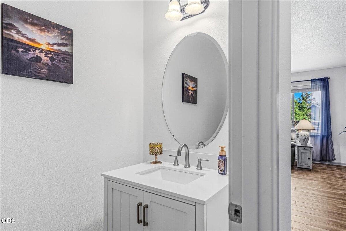 Photo of 1615 Sarasoda Court 5 of 47