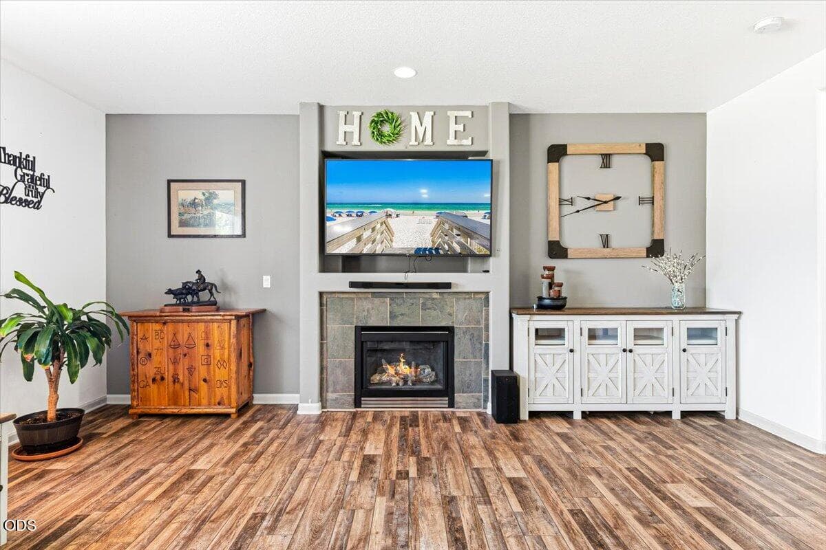 Photo of 1615 SW Sarasoda Court 7 of 47