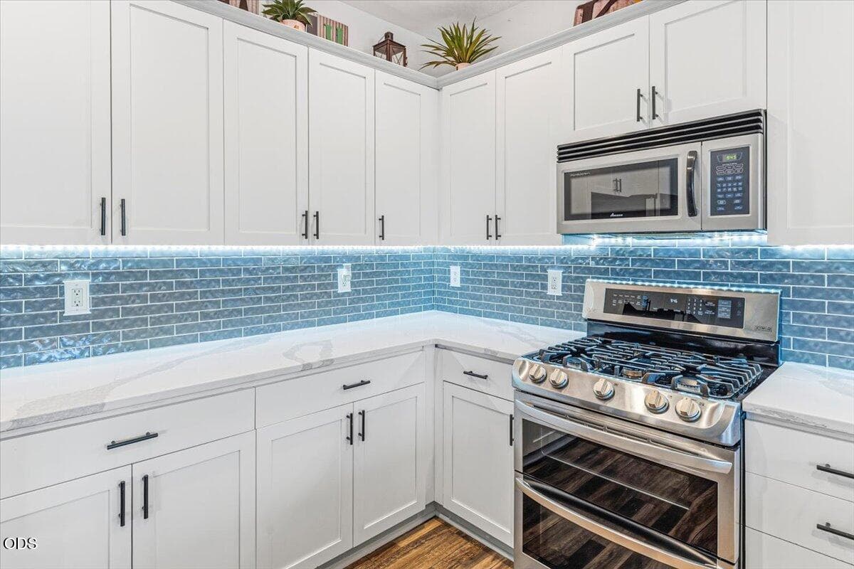 Photo of 1615 SW Sarasoda Court 14 of 47