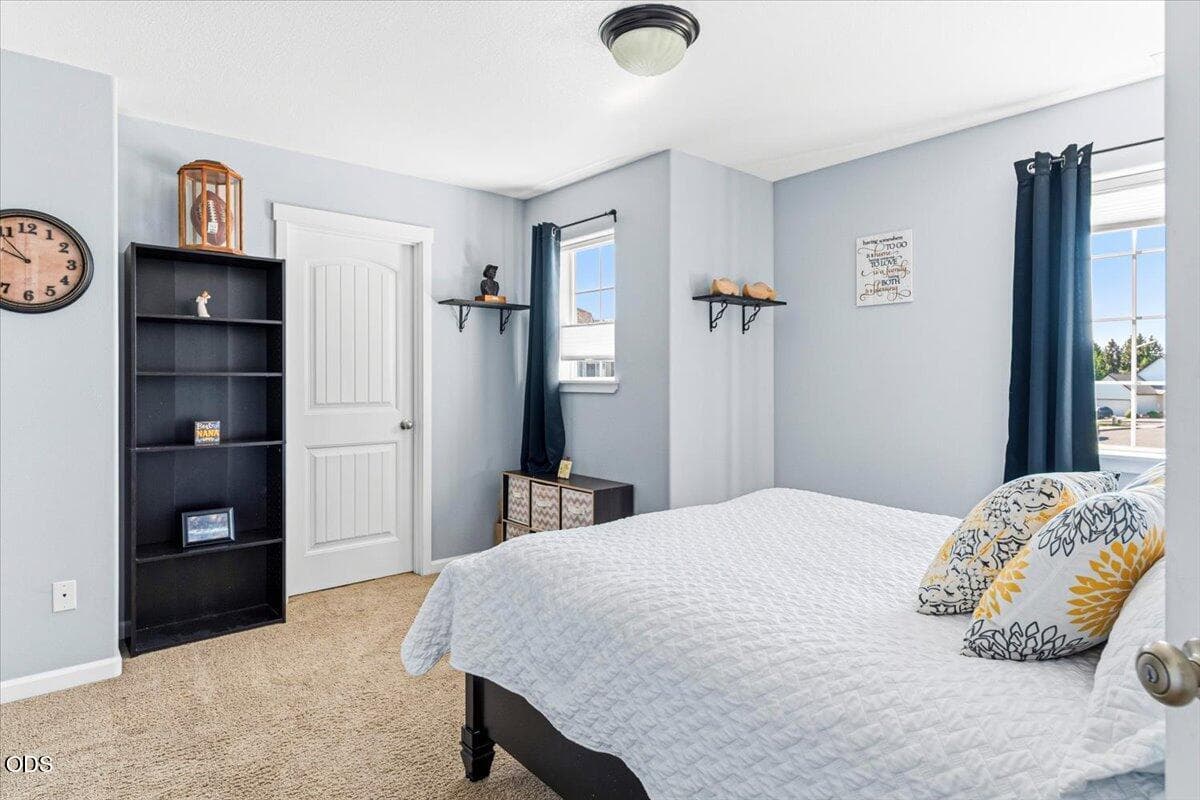 Photo of 1615 SW Sarasoda Court 28 of 47