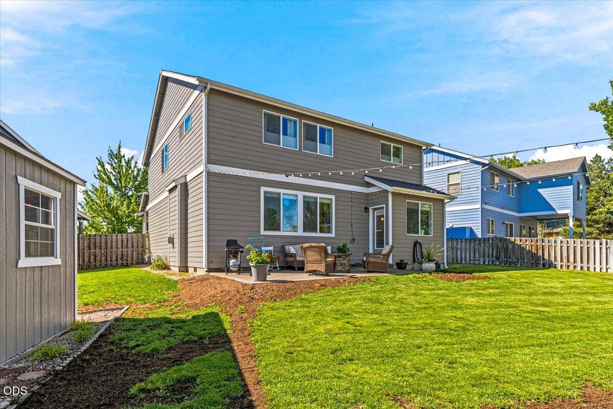 Photo of 1615 SW Sarasoda Court 33 of 47