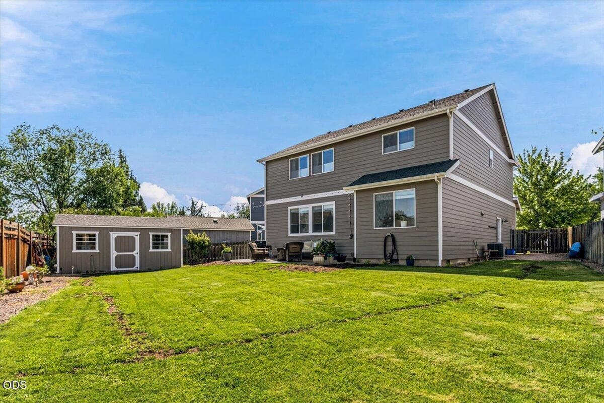Photo of 1615 SW Sarasoda Court 35 of 47