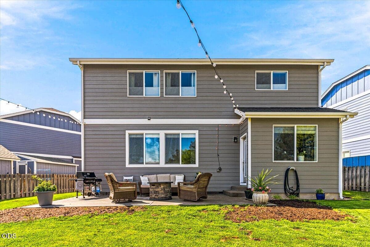 Photo of 1615 SW Sarasoda Court 45 of 47