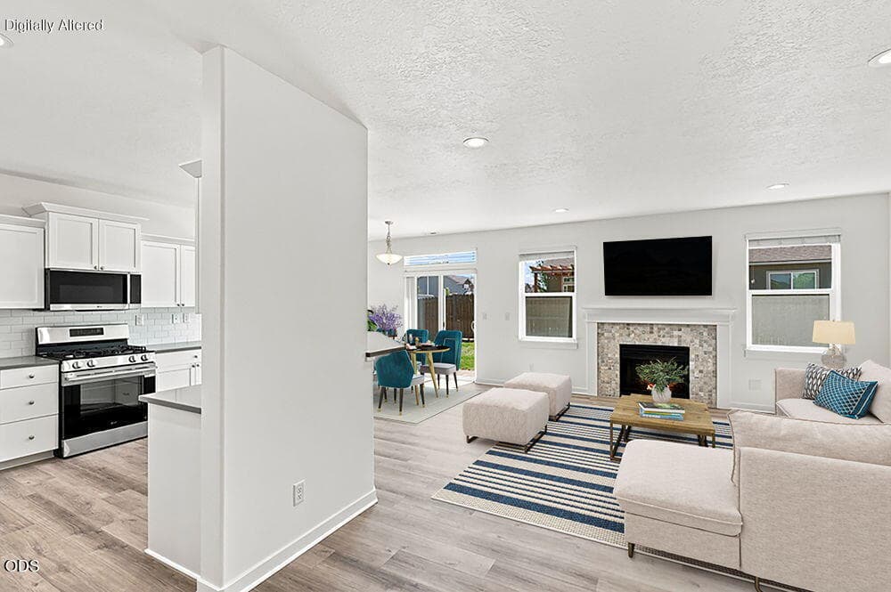 Photo of 2502 NW Glen Oak Avenue 2 of 35