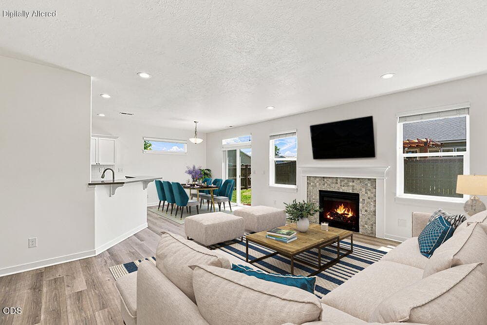 Photo of 2502 NW Glen Oak Avenue 10 of 35