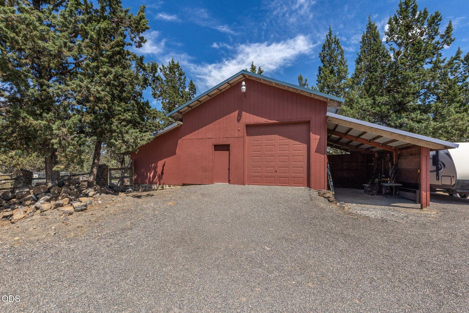 Photo of 63425 Deschutes Market Road 4 of 48