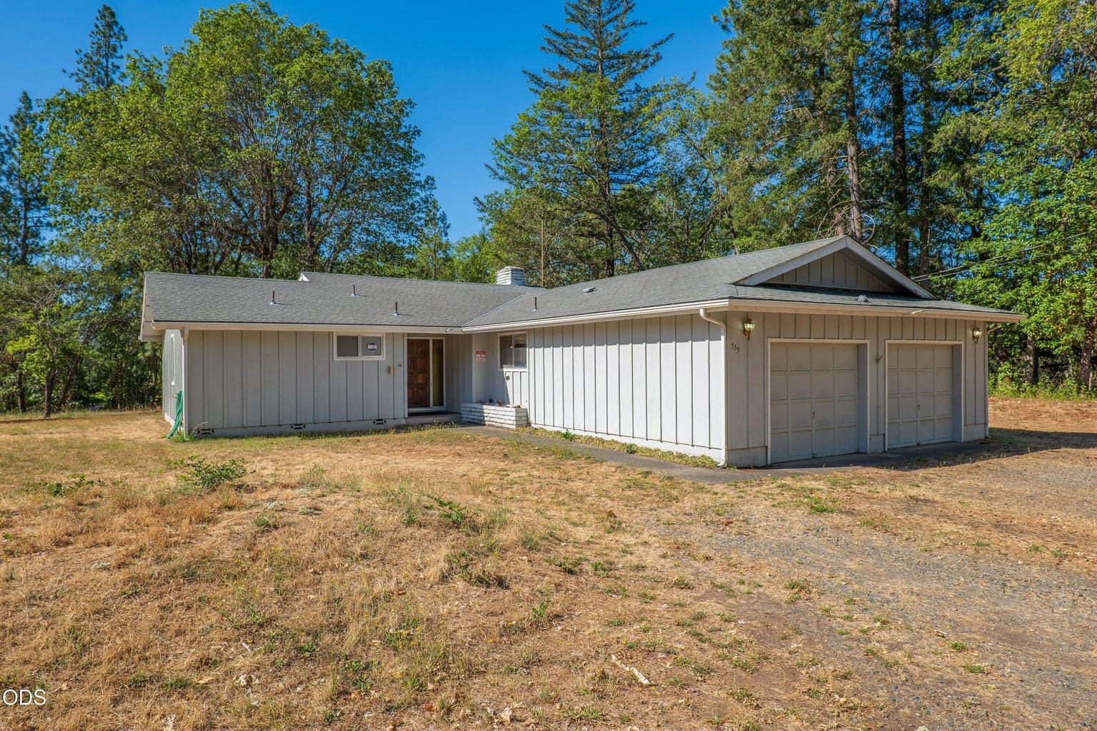 Photo of 539 Roan Drive 3 of 41