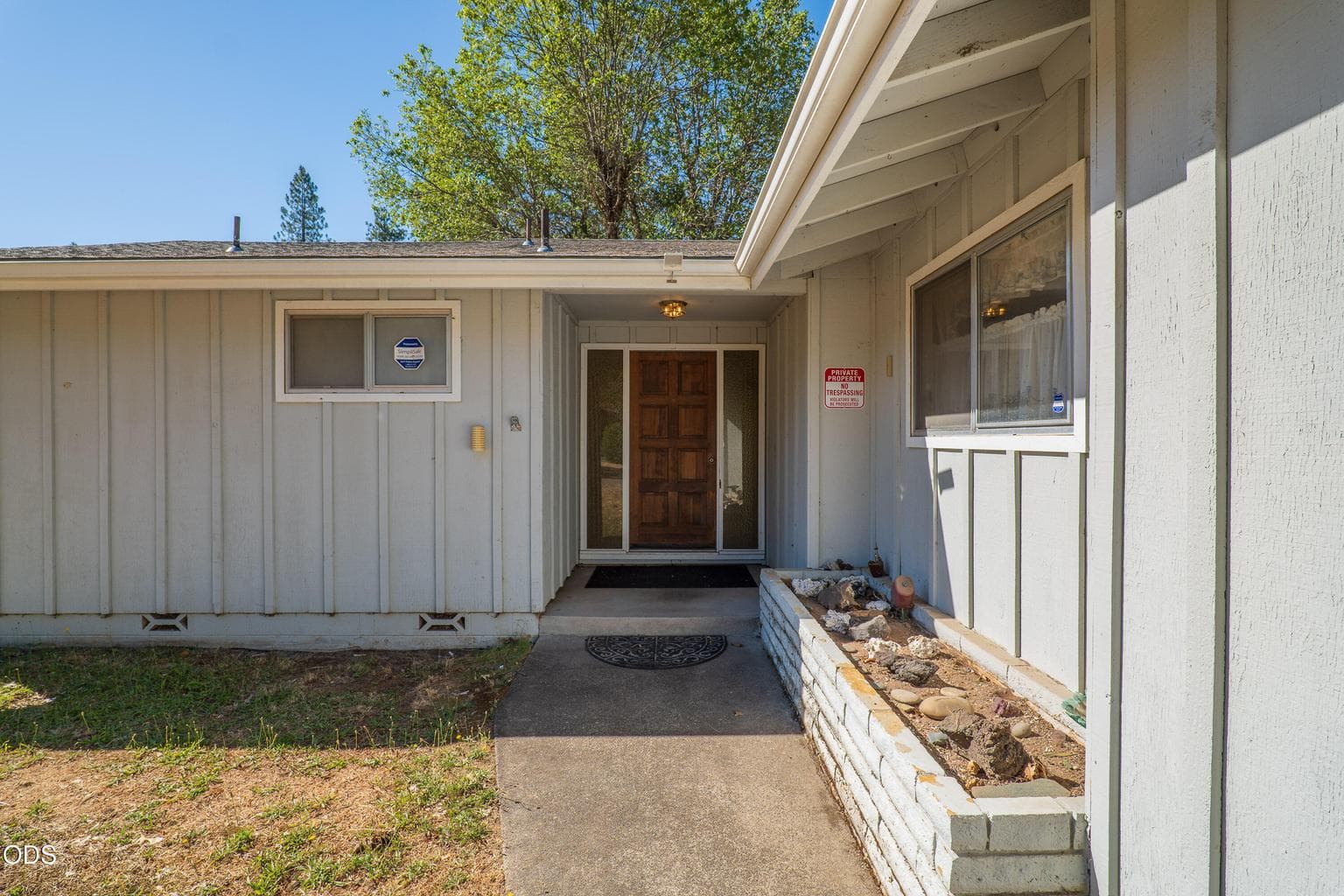 Photo of 539 Roan Drive 4 of 41