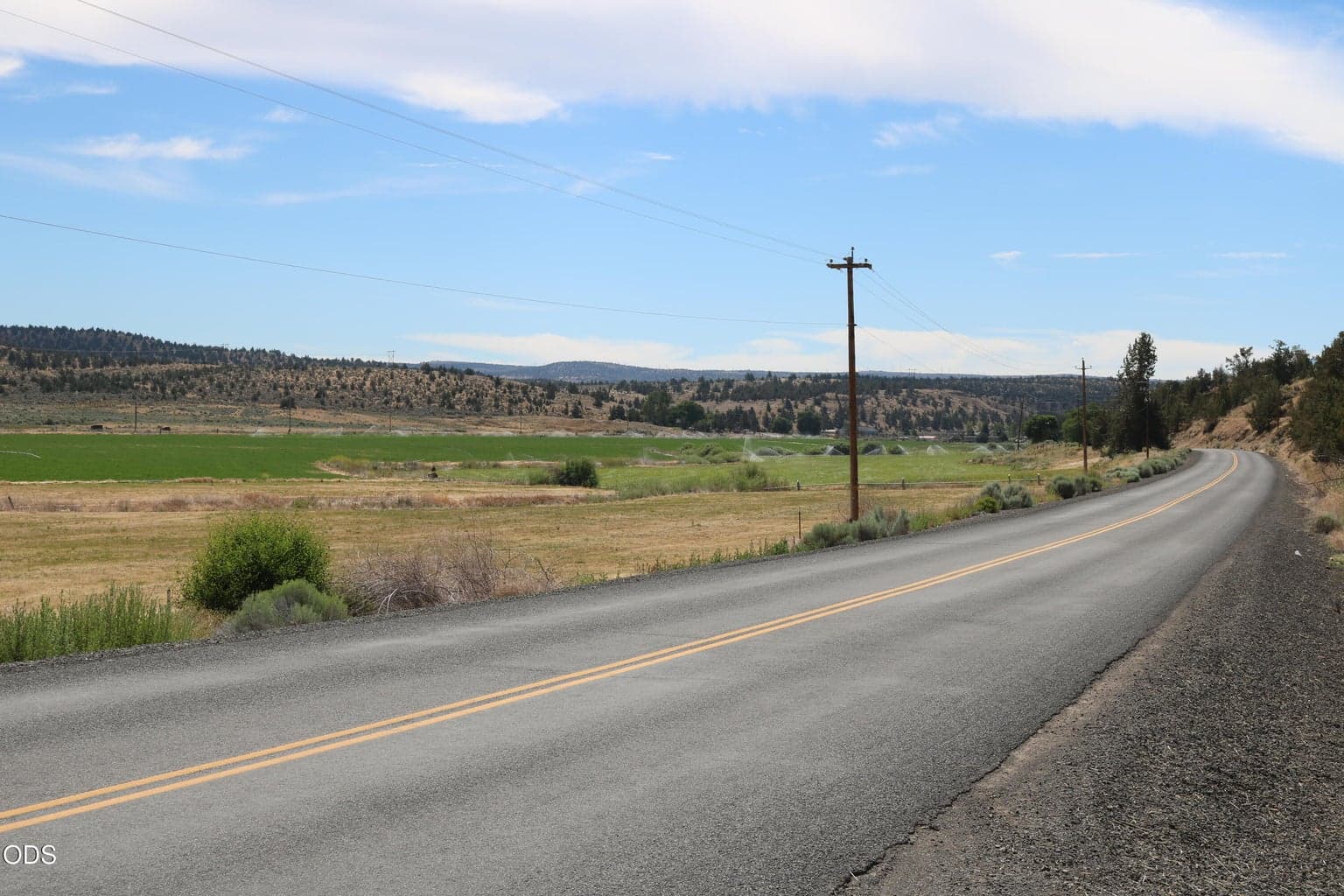 Photo of 1120 SE McTaggart Road 6 of 35