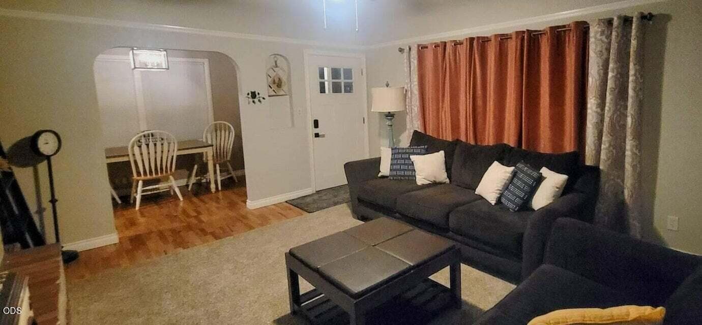 Photo of 2406 Gettle Street 2 of 18