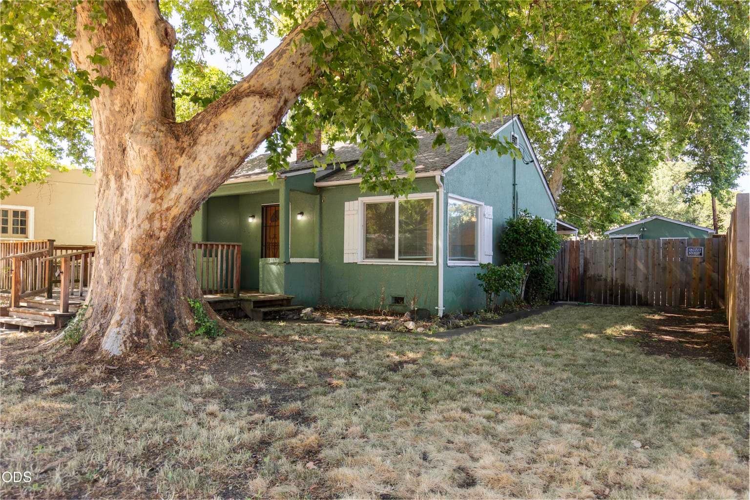 Photo of 805 Taylor Street 1 of 16
