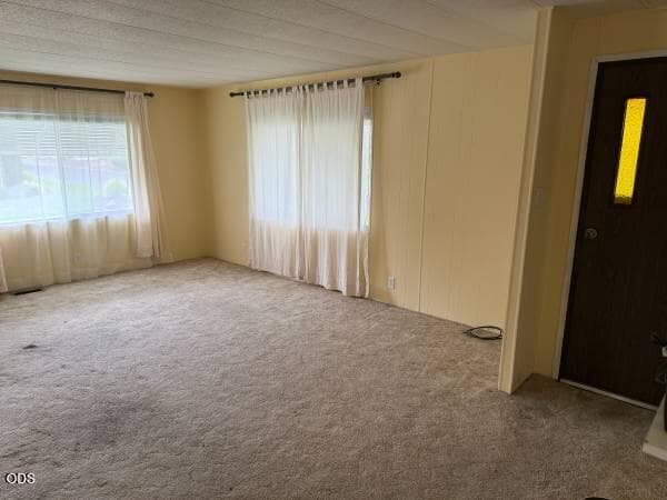 Photo of 2600 Stearns Way 5 of 19