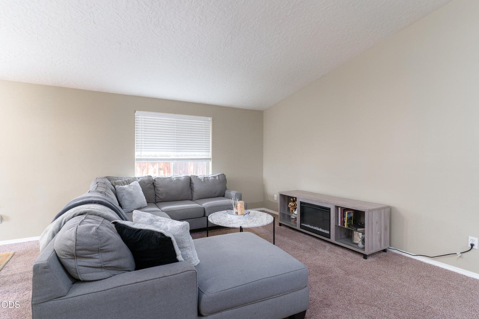 Photo of 16485 Cassidy Drive 9 of 18