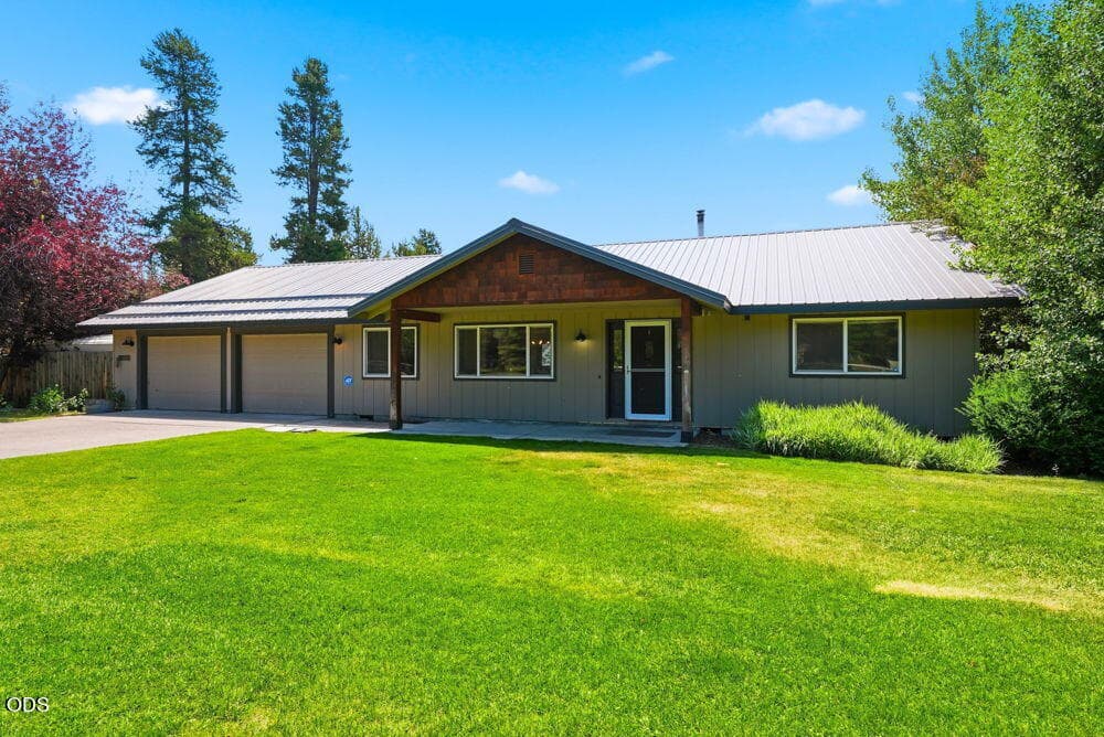 Photo of 16025 Sunset Lane 2 of 66