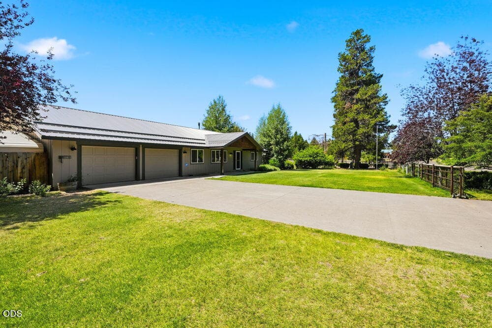 Photo of 16025 Sunset Lane 3 of 66