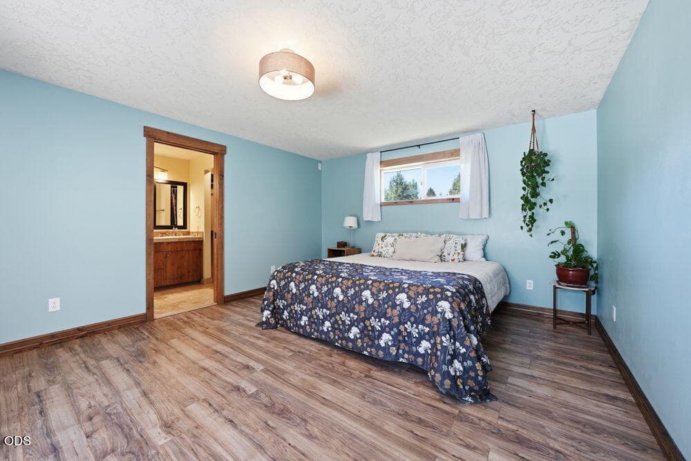 Photo of 16025 Sunset Lane 17 of 66