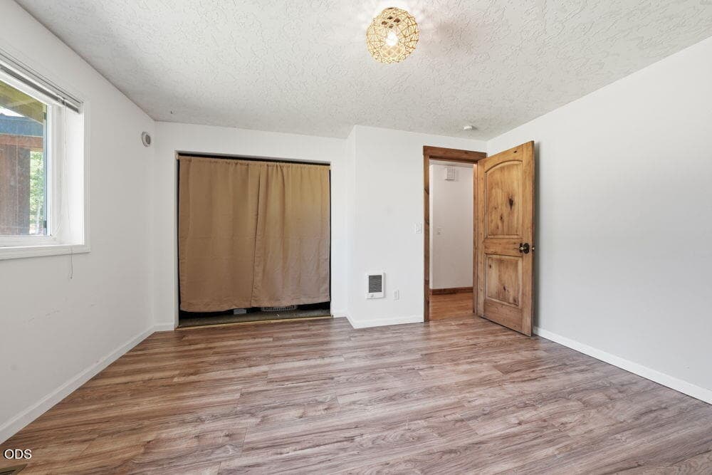 Photo of 16025 Sunset Lane 23 of 66