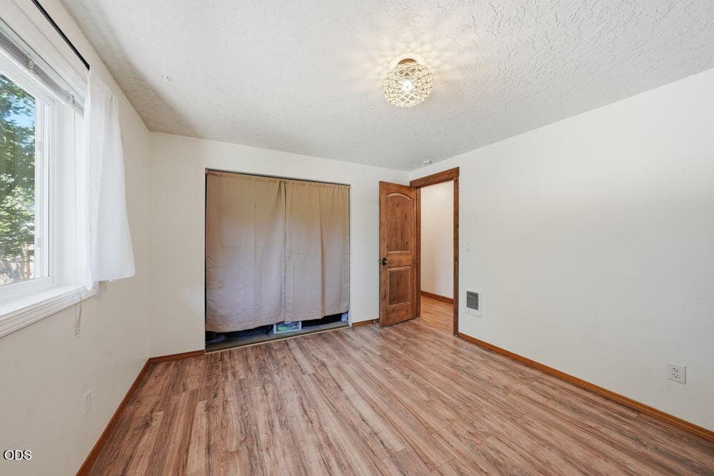 Photo of 16025 Sunset Lane 25 of 66