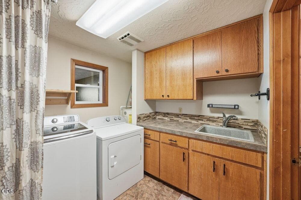 Photo of 16025 Sunset Lane 29 of 66