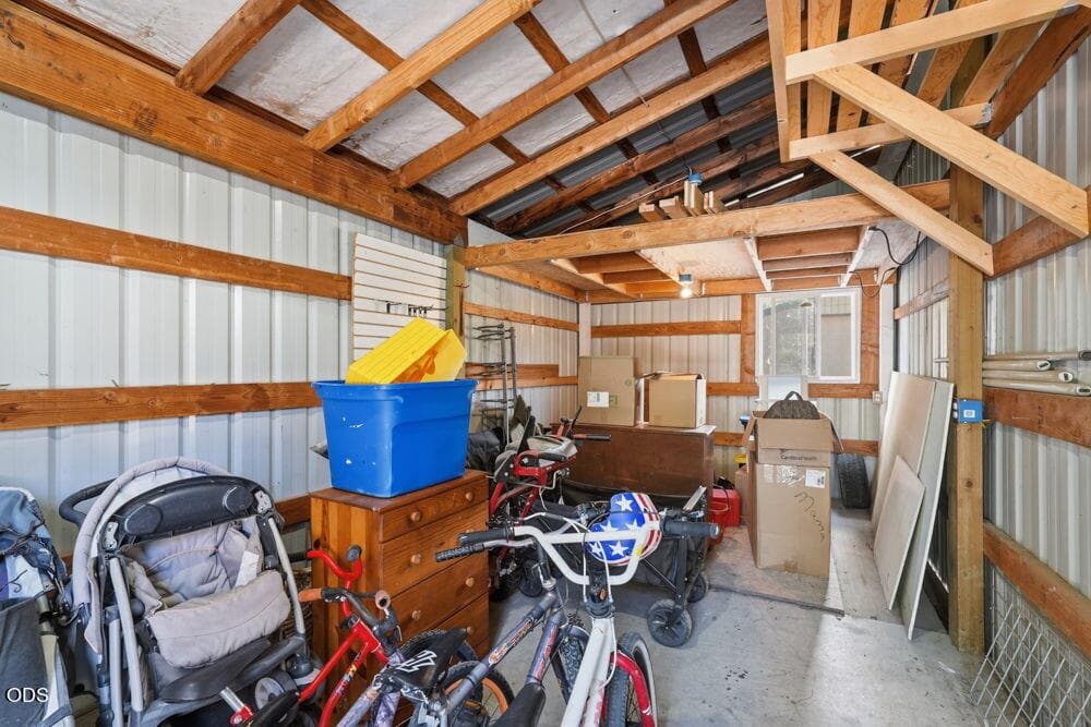 Photo of 16025 Sunset Lane 40 of 66