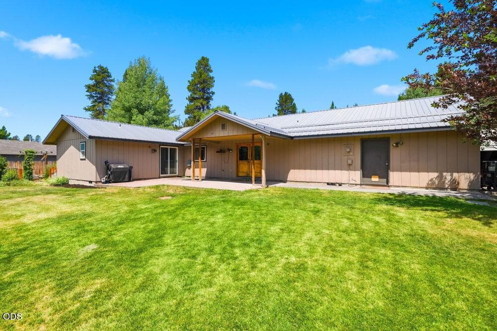 Photo of 16025 Sunset Lane 43 of 66