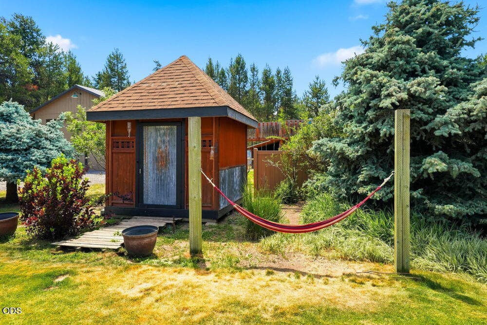 Garden shed
