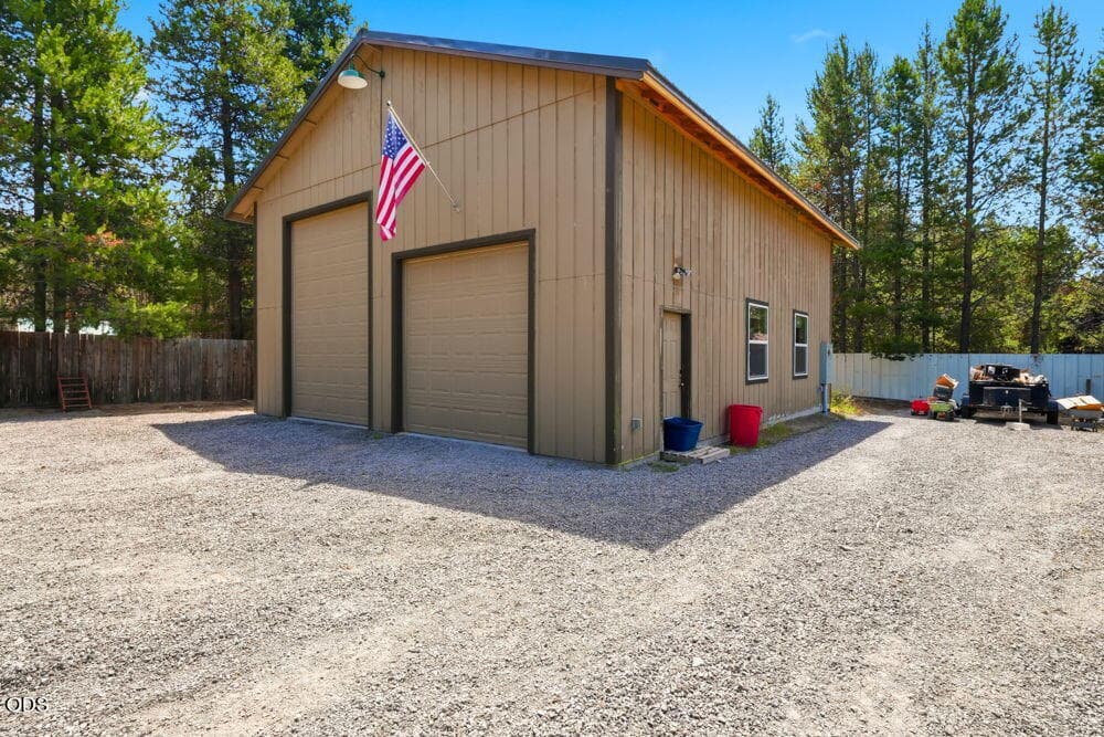Photo of 16025 Sunset Lane 31 of 66