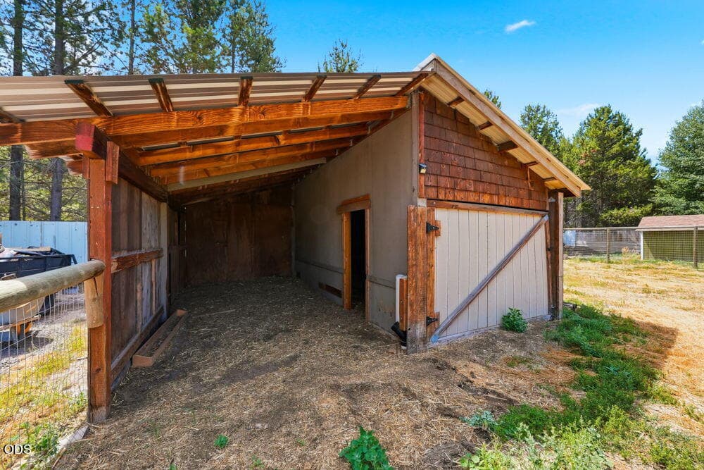 Photo of 16025 Sunset Lane 53 of 66