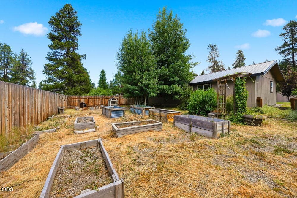 Photo of 16025 Sunset Lane 50 of 66