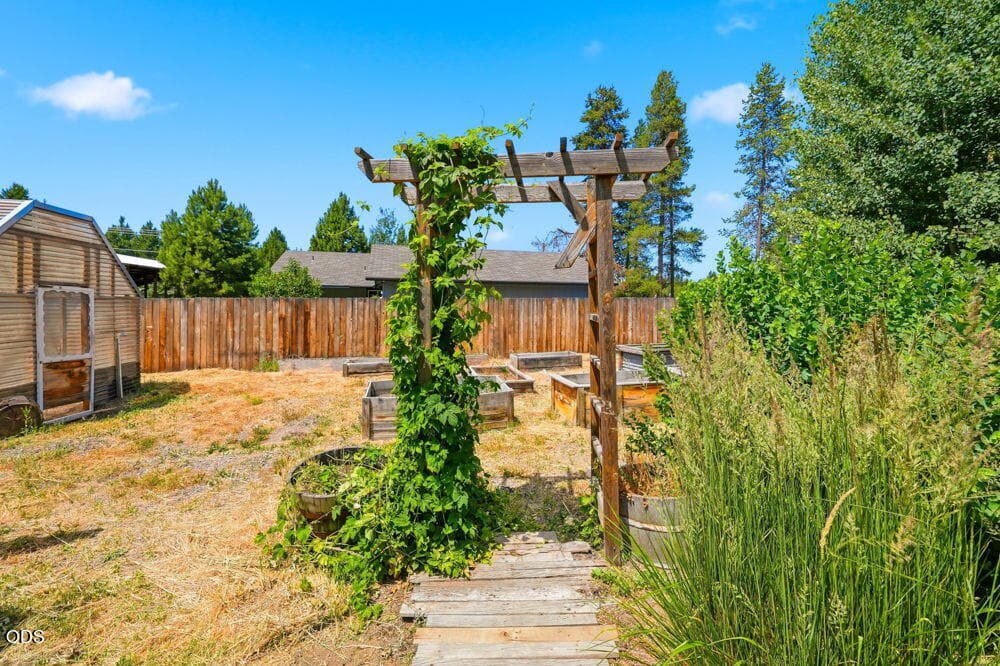 Photo of 16025 Sunset Lane 61 of 66