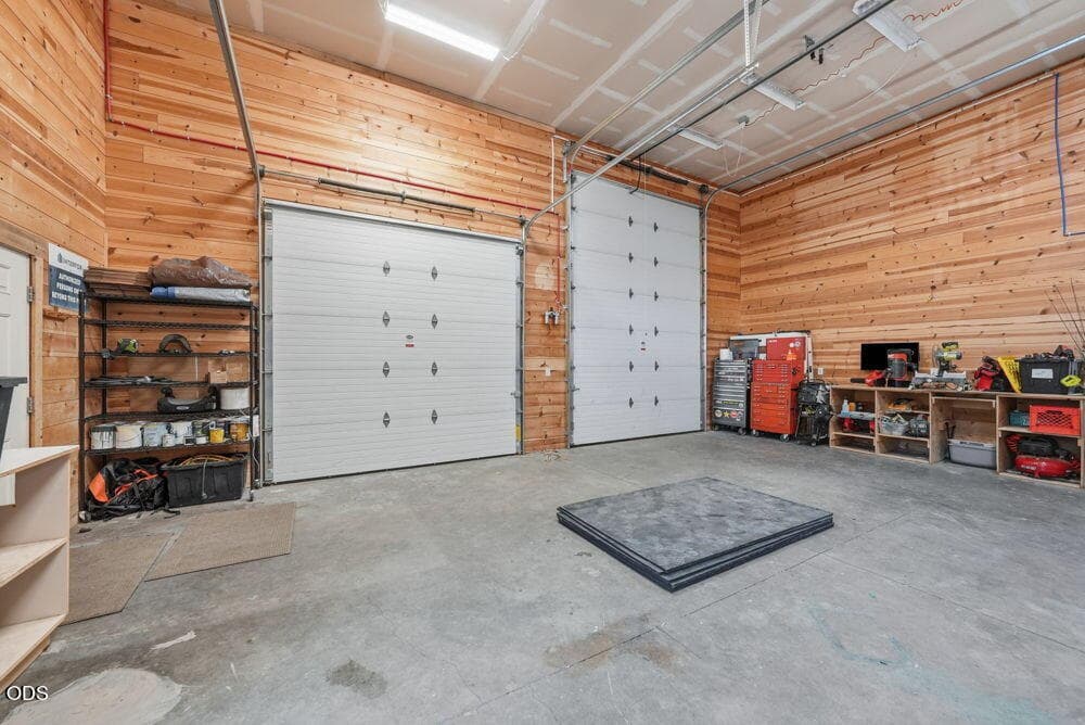 Photo of 16025 Sunset Lane 33 of 66