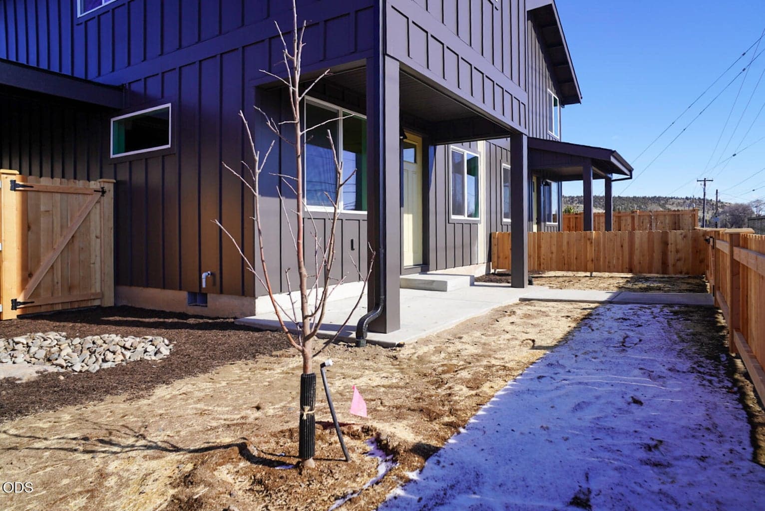 Photo of 1501 NE Laughlin Road 17 of 20