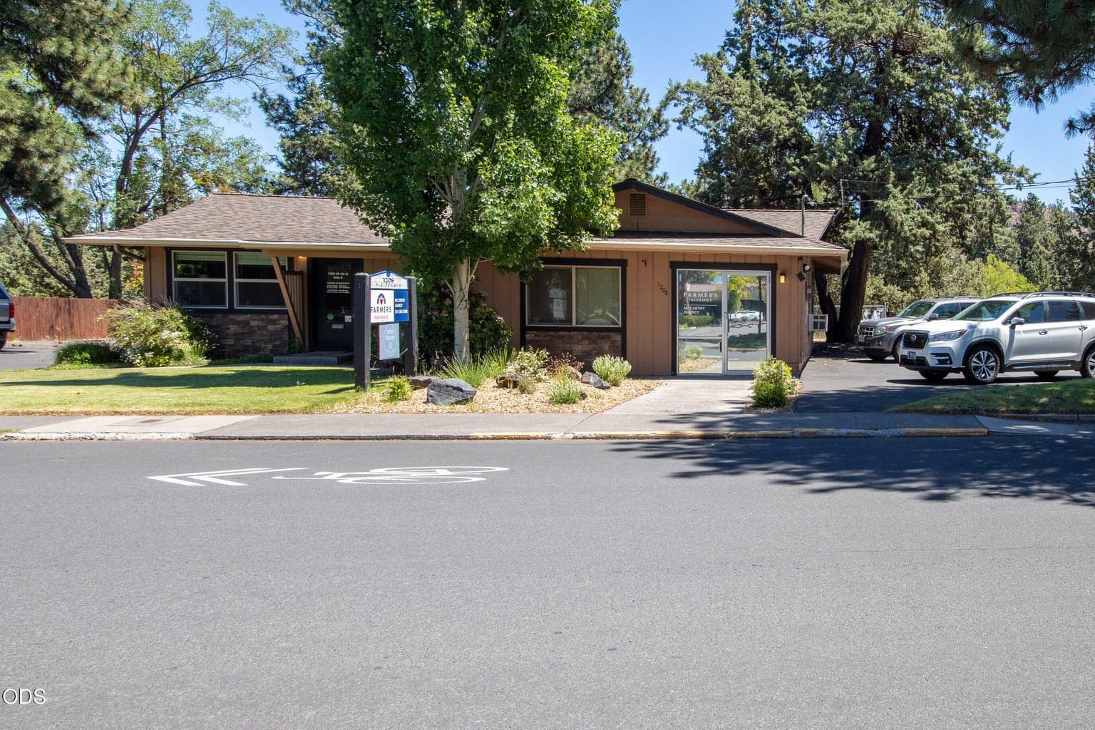 Photo of 1208 4th Street 1 of 8