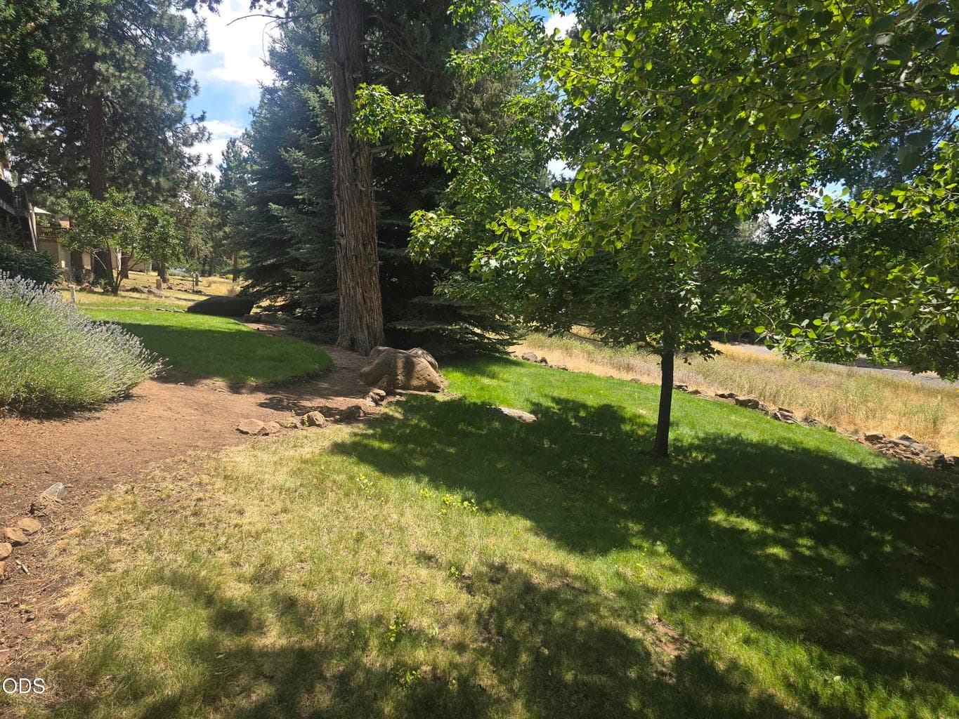Photo of 4914 Grosbeak Drive 2 of 3