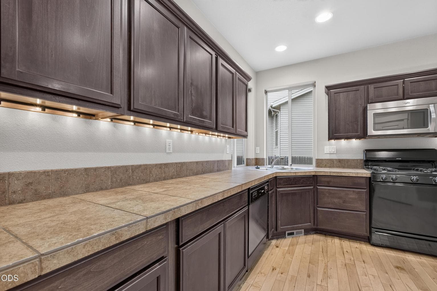 Photo of 61289 Bronze Meadow Lane 11 of 54