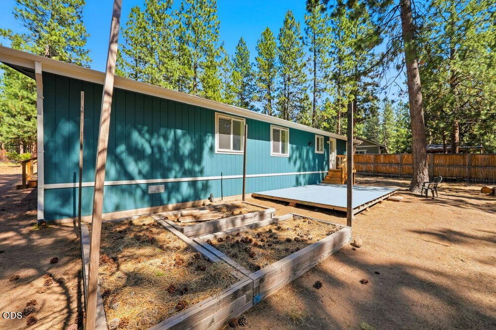 Photo of 60115 Crater Road 39 of 54