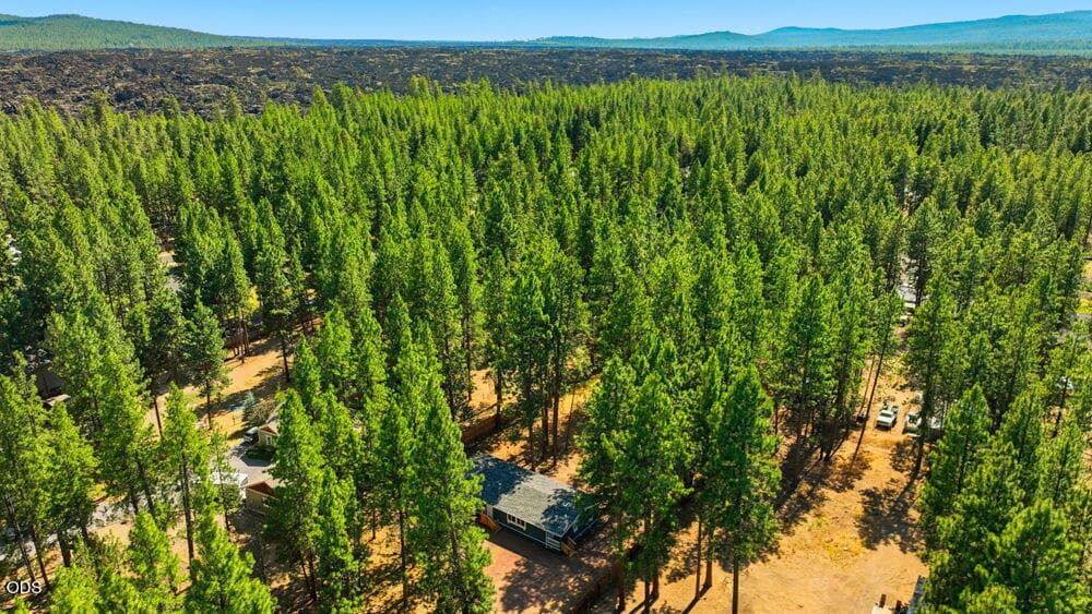 Photo of 60115 Crater Road 53 of 54