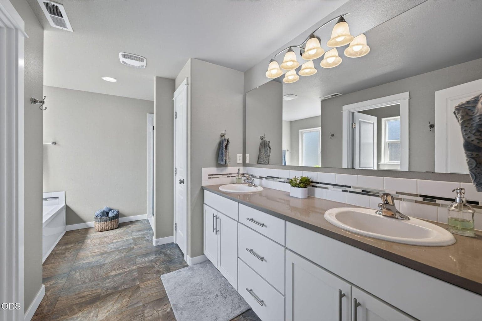 Photo of 20496 SE Clover Crest Court 29 of 54