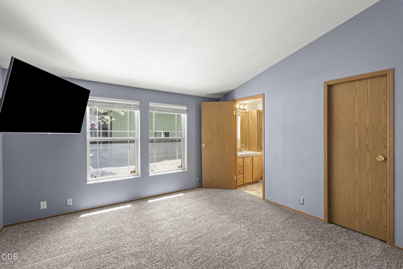 Photo of 14973 Ponderosa Loop 22 of 46