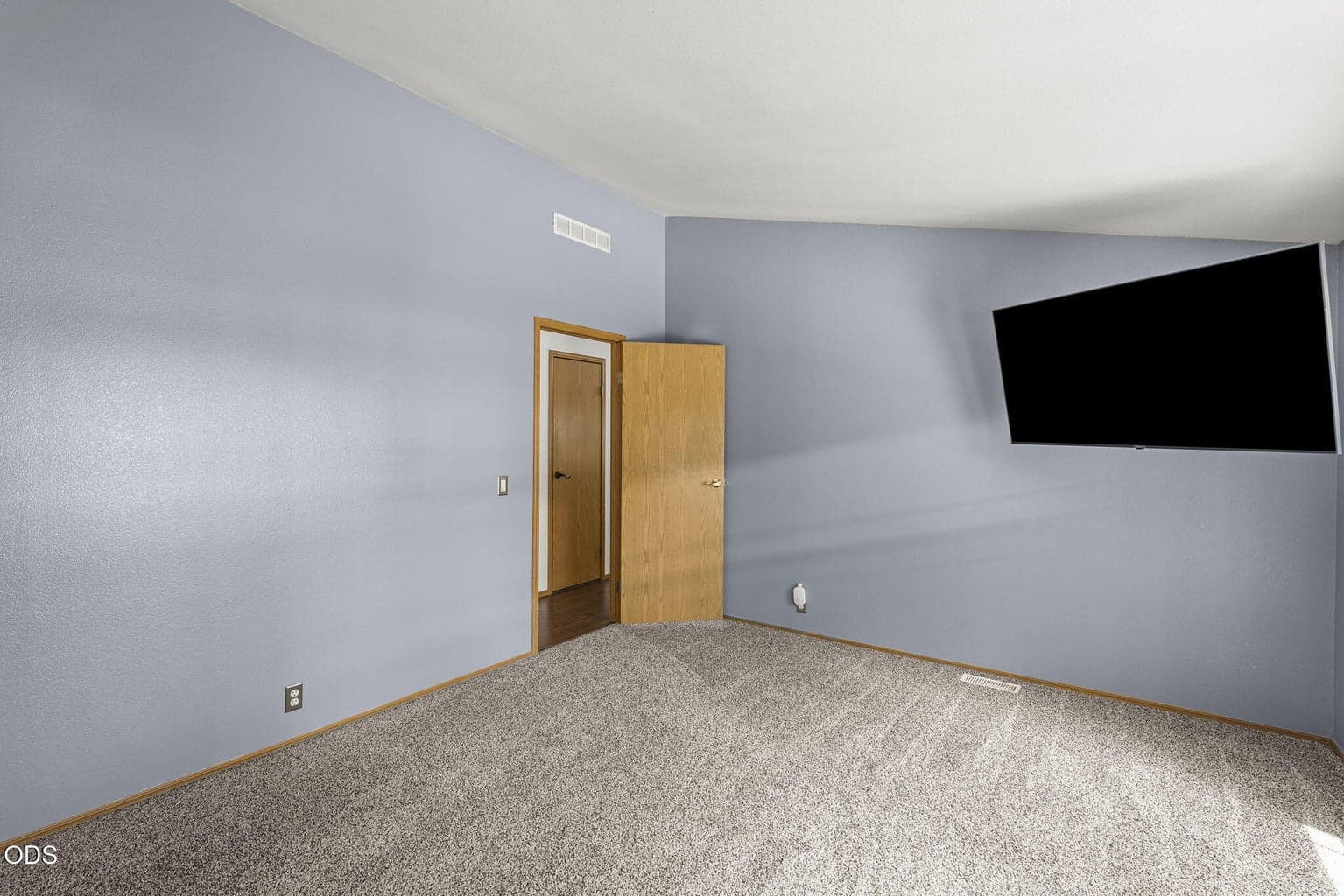 Photo of 14973 Ponderosa Loop 24 of 46